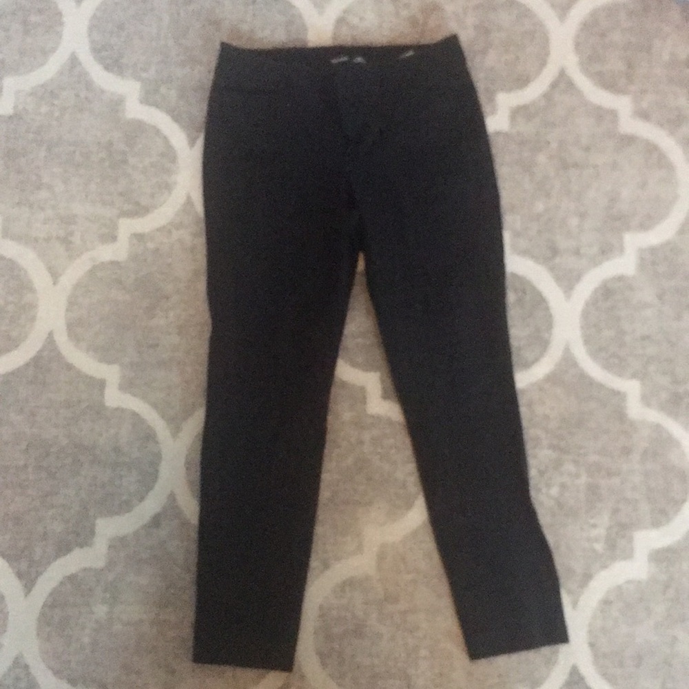black Old Navy pixie never-fade dress pants